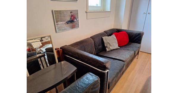 Leren Bank en fauteuil le Corbusier 