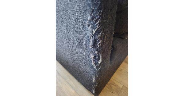 Grote comfortable hoekbank - donkergrijs met gebruikssporen