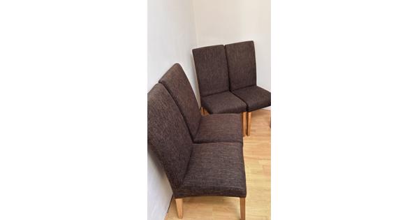 4 Eetkamerstoelen  Nette staat, kunnen nog prima ronde mee.