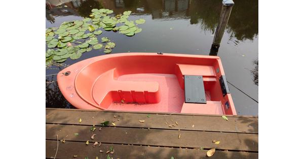 Polyester roeibootje