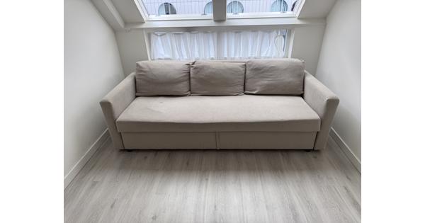 Slaapbank beige