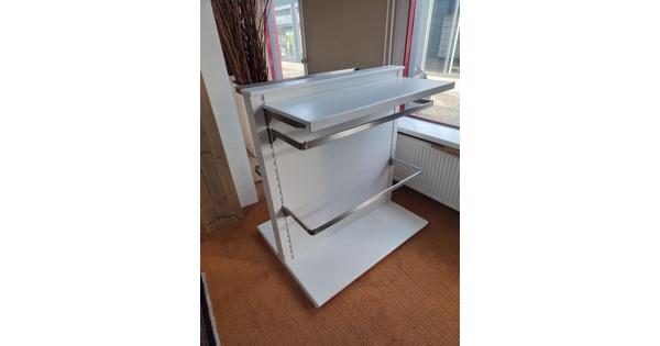 Kledingunit voor (kinder)kledingwinkel