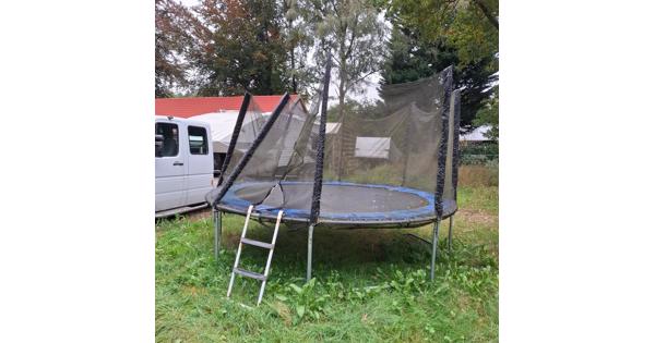 Trampoline 