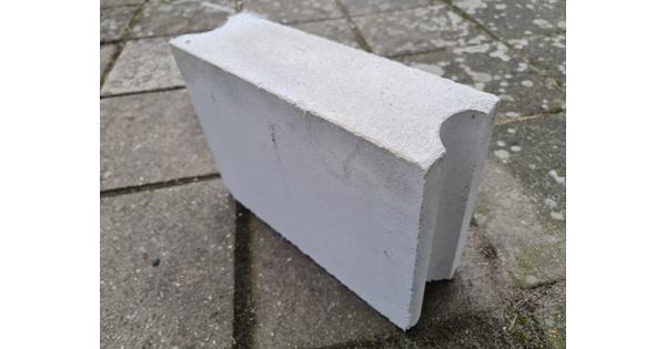 Gratis ongeveer 200 kalkzandsteen blokken 10*24*32,7 cm