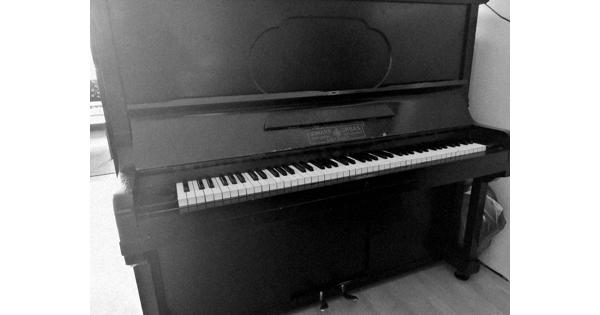 Piano Johann Urbas