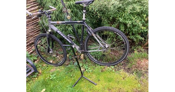 racefiets met standaard
