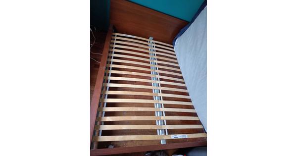 Bed (Malm Ikea)