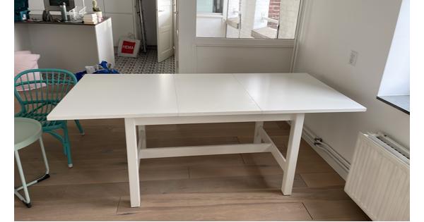 Uitschuifbare eettafel 