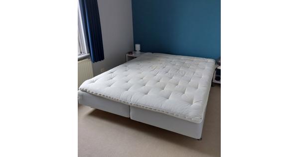 Ikea Boxspring 180x220 cm met topper