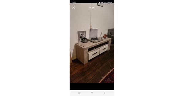 Tv meubel in nieuwe staat