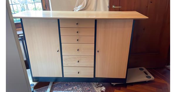 mooi dressoir/ladenkast