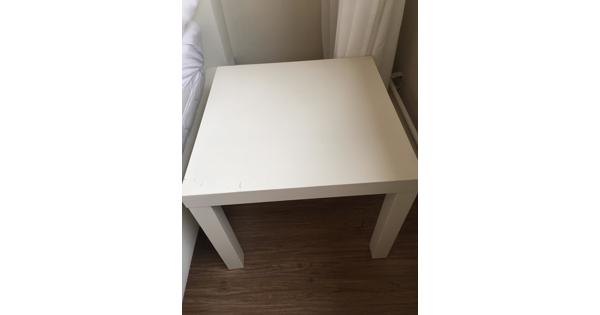 2 Ikea tafeltjes 