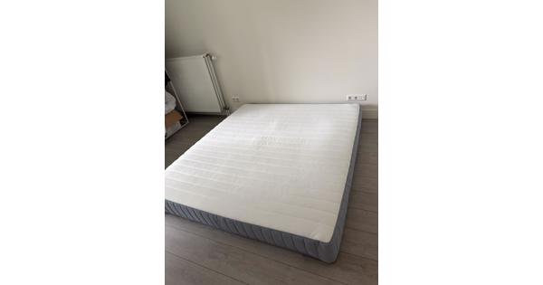 Ikea VALEVÅG matras 180x200 middelhard