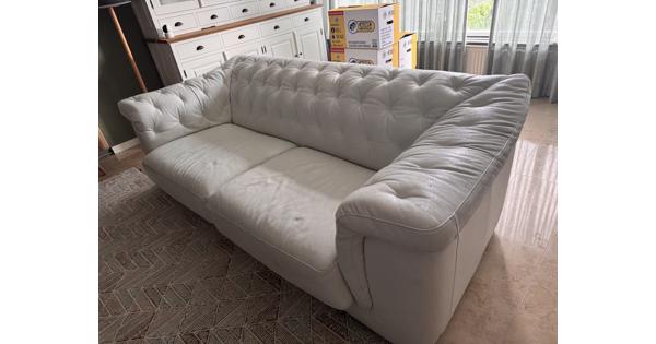 Witte leer bank