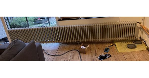 Gratis oude radiator / oud ijzer
