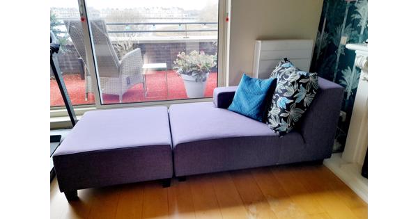 Fijne chaise longue met hocker