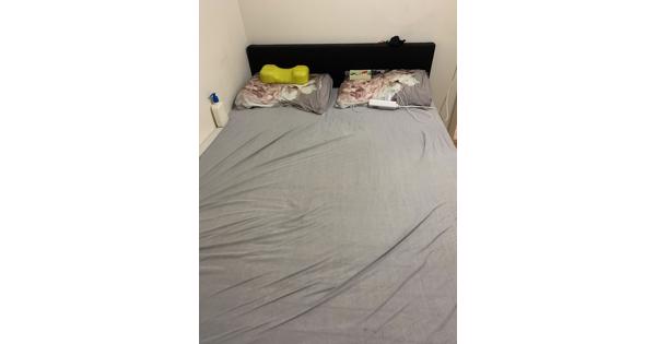 140x200 Bed with mattress