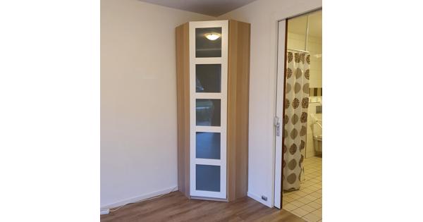 Hele handig PAX hoekkast