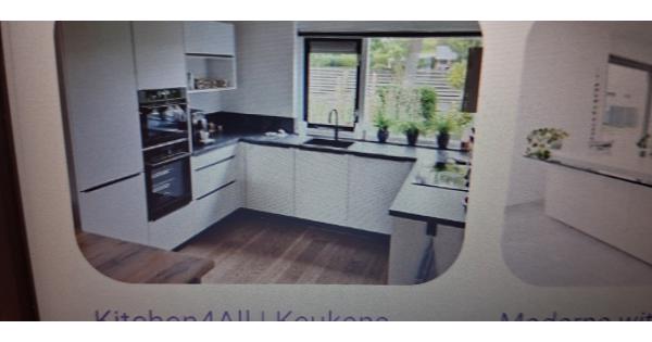 Gez  gratis keuken deur afm 1x en 2x planken Den-Haag/Nooddorp