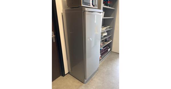 Koelkast groot - met defect