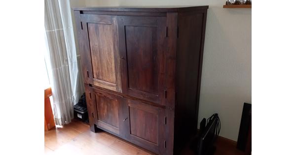 Stoere koloniale kast