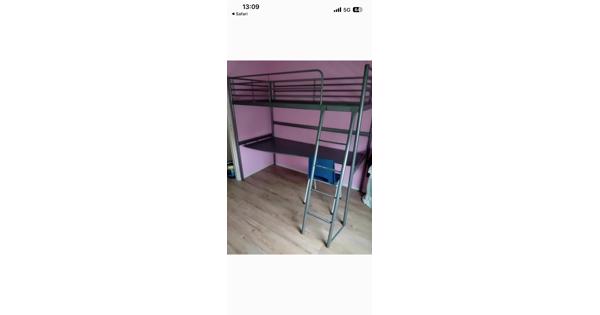 Hoogslaper met bureau