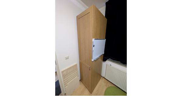 Pax Barmen IKEA kledingkast met hangdeel & plank (gratis)
