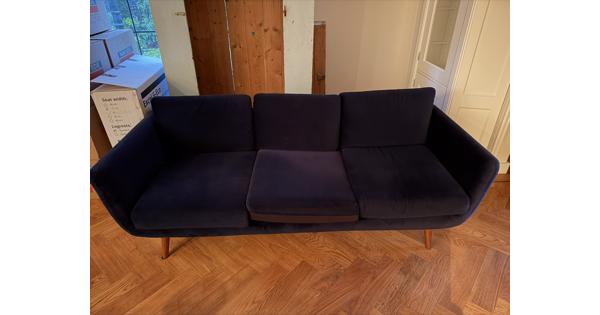 Marine blauwe velour bank in hele goede staat