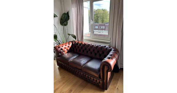 Roodbruine leren bank Chesterfield
