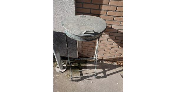 Metalen vuilniszakhouder