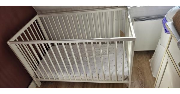 ledikant (meegroei bed)