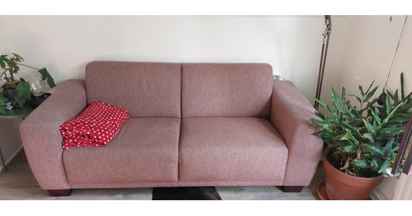 Nice pink/purple fabric sofa (200 x 80 cm) in good condition 