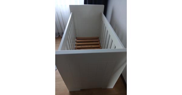 Heel mooi baby/kinder ledikantje