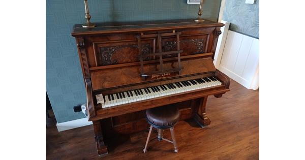 Klassieke piano af te halen in Eibergen