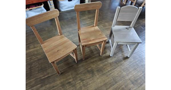3 kinderstoeltjes 