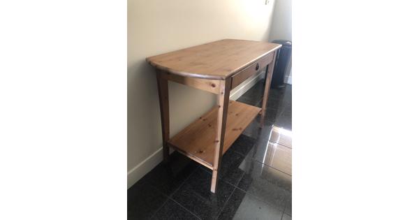 Tafel met la en plank