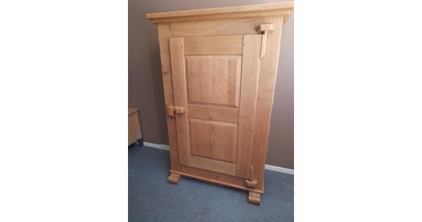 Kast, meidenkast 150x100x48 cm