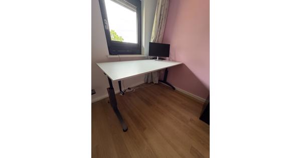 Verstelbaar bureau