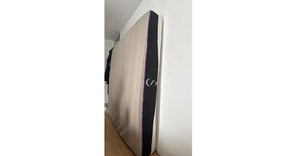 Matras 200/180 gratis af te halen