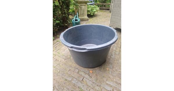 Kleine vijverbak rond