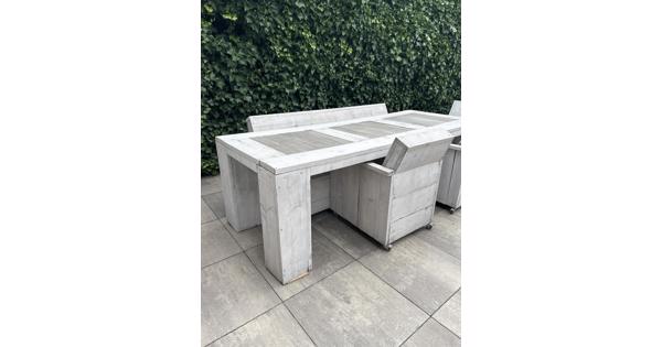 Steiger houten tafel 