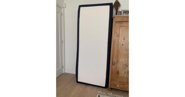 2 x Norma matrassen 80x200 altijd onder een matras topper gelegen