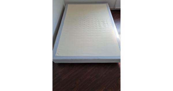 Boxspring bed 1.40 x 2.00