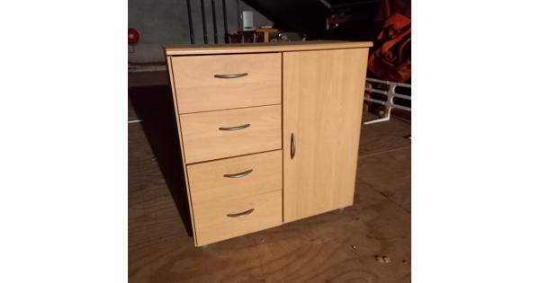 Nog mooi beuken kastje bxhxd 80x84x40