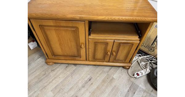 Blank eiken steromeubel