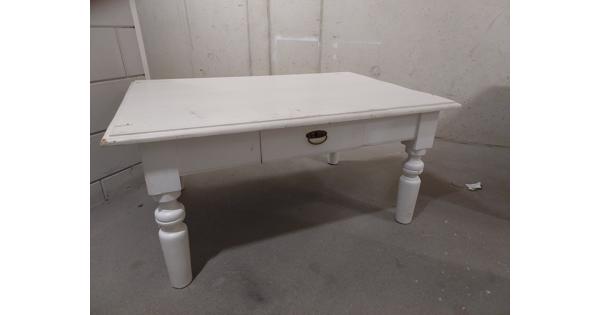 Mooie salon tafel
