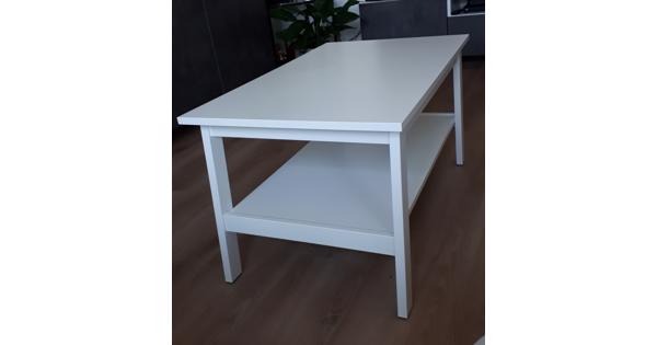 Witte salontafel met onderblad