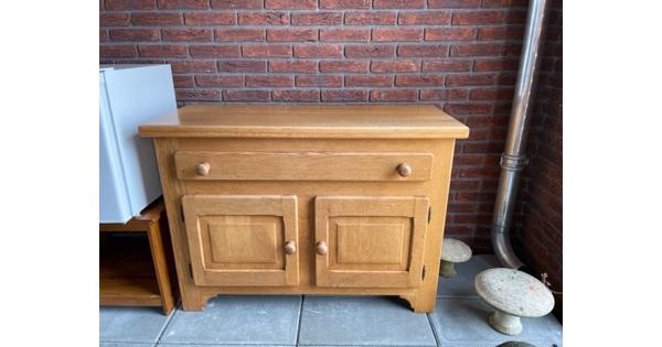 Eikenhouten kastje