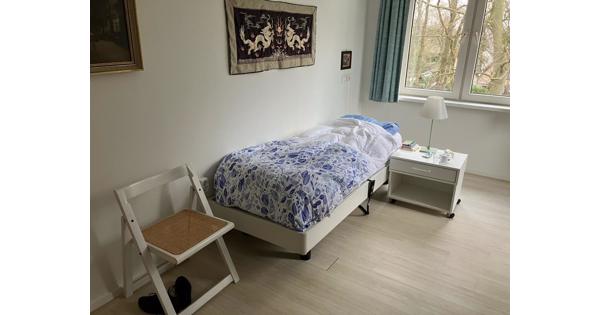 Luxe verstelbaar bed eenpersoons