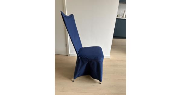 4 bijzondere eetkamerstoelen